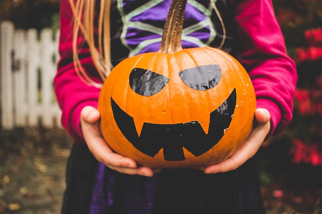 ハロウィンって何 起源や仮装の意味などを子ども向けに解説 こども英会話教室chocco